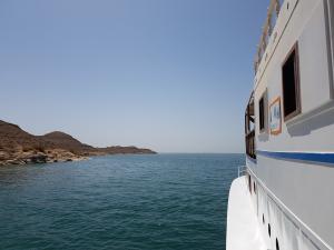 Navigation vers une crique sauvage du lac Nasser